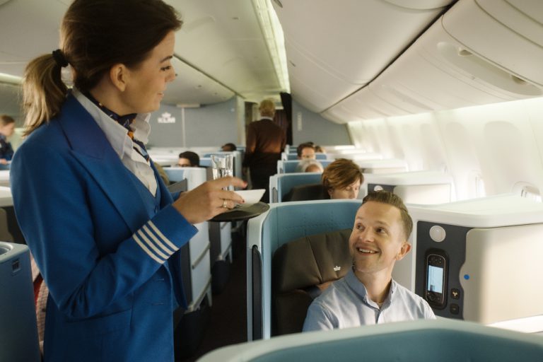 KLM introduceert nieuwe World Business Class-stoelen